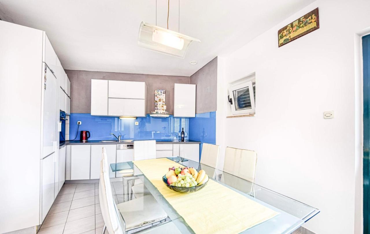 Apartman Andrej Povlja  Exterior foto